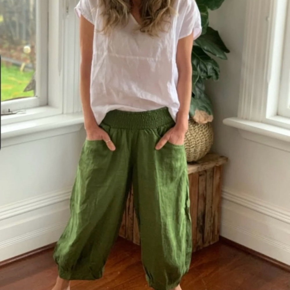 Frockk Women’s Jackie pants in light linen green size medium